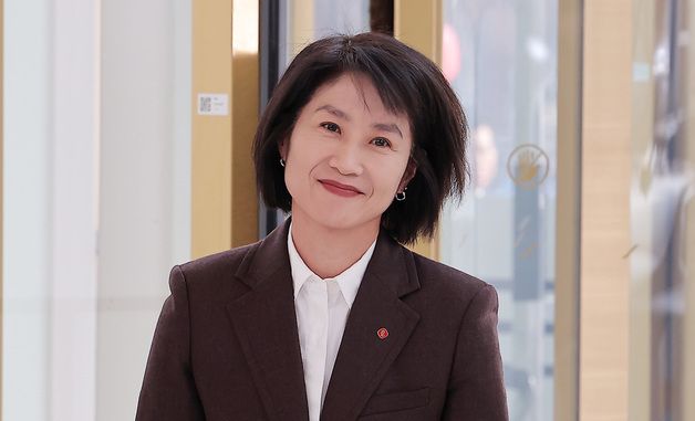 롯데 사장단 회의 참석하는 김덕희 대홍기획 대표이사