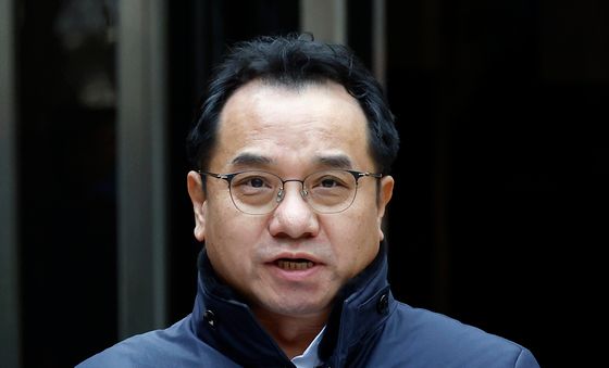 입장 밝히는 명승권 한국금연운동협의회장