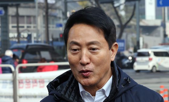 홍제천 내부순환로 일대 둘러본 후 소감 밝히는 오세훈 시장