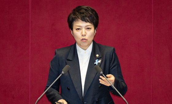 제안설명하는 김은혜 의원