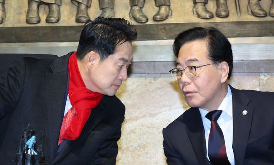 대화하는 장동혁·송언석