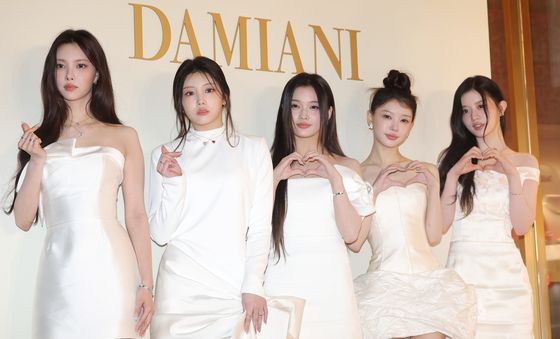 아일릿, 순백의 고양이 소녀들