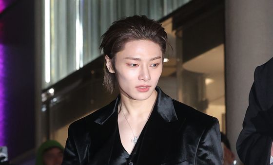 스트레이키즈 아이엔, 청담동 뜬 '슈스'