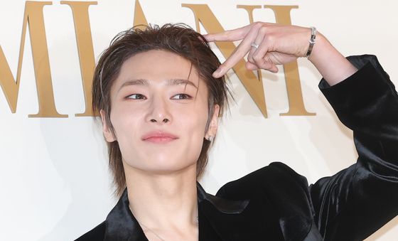 아이엔, 사랑스러운 냥냥이 포즈