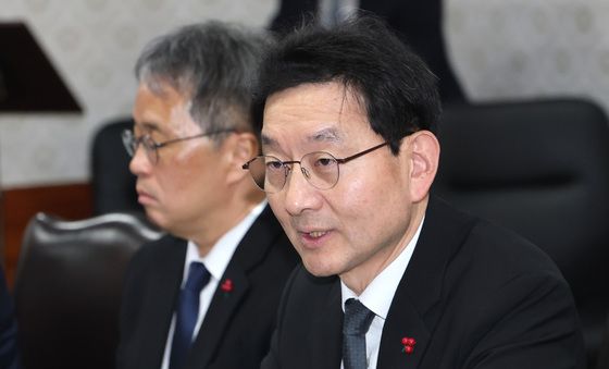 모두발언하는 윤창렬 국무조정실장