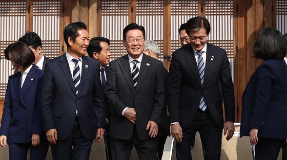 환하게 웃는 이재명 대통령