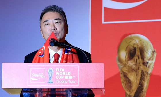 인사말 하는 이준엽 한국 코카-콜라 대표