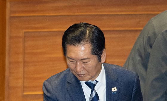 투표하는 정청래 대표