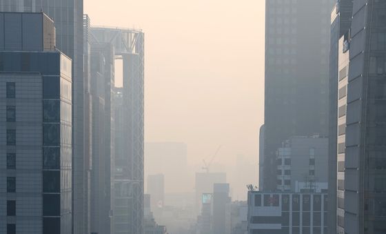 기승 부리는 미세먼지