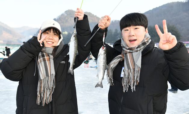짜릿한 산천어 손맛