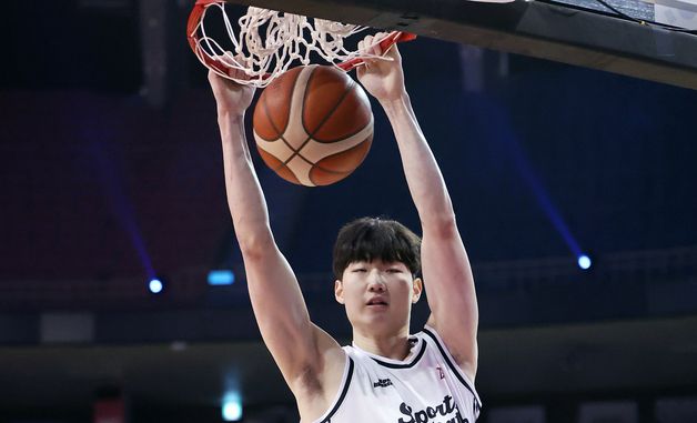 김명진, 완벽한 투핸드 덩크슛