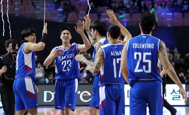 팀 아시아, 접전 끝에 82대79로 승리