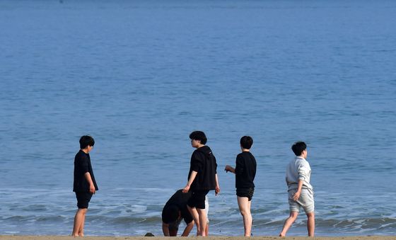 오늘은 봄날 같아요