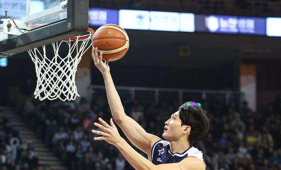 안영준 '날아올라'