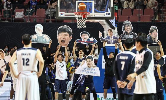 팀 브라운, 익살스러운 자유투 방해