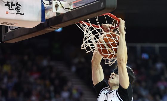 조준희, 눈 가려도 덩크슛 성공