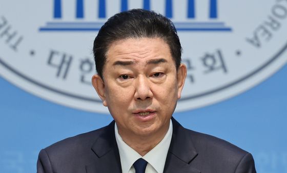 긴급 기자회견 갖는 김병기 의원