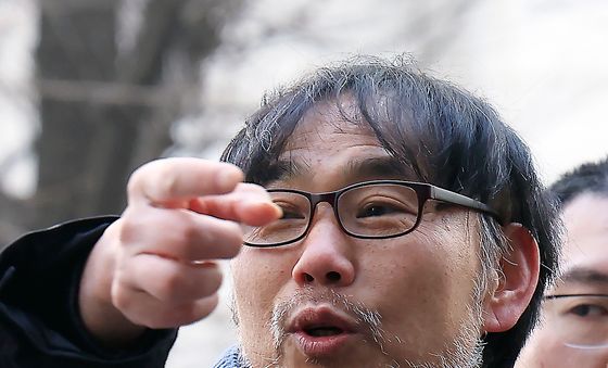 기자회견 발언하는 김순환 사무총장