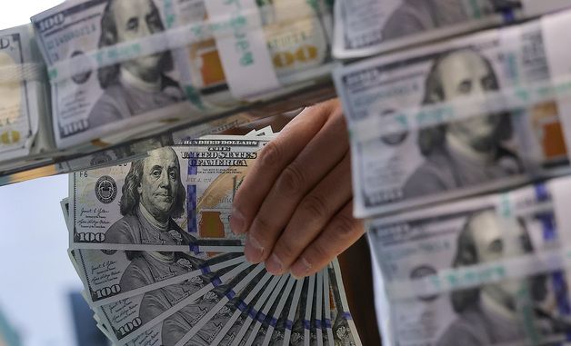 IMF의 경고…韓 환리스크 달러자산, 외환시장 규모의 25배