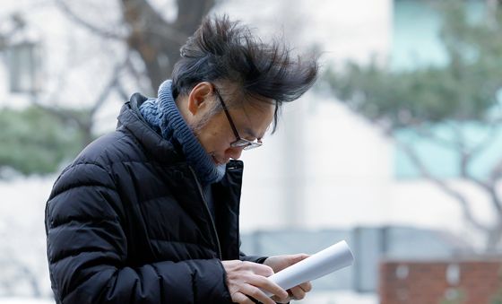 기자회견 준비하는 김순환 서민민생대책위원회 사무총장