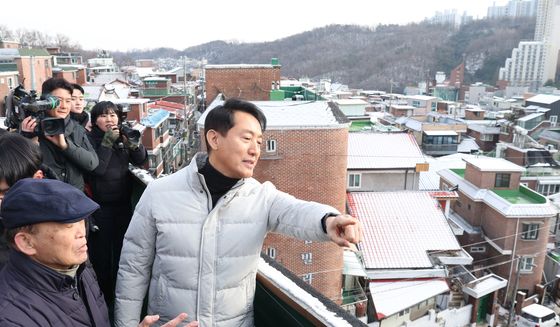 관악구 재개발 현장 신림7구역 찾은 오세훈 시장