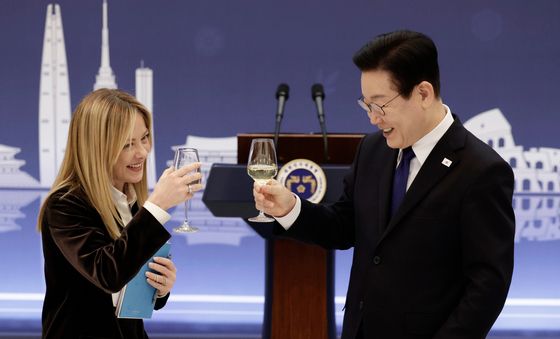 건배하는 한-이탈리아 정상