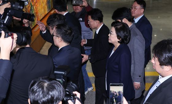 이혜훈에게 쏠린 눈길