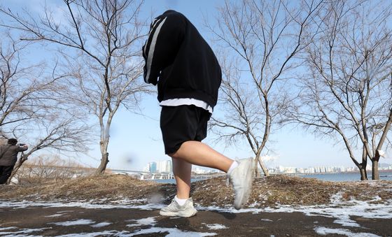 영하에도 반바지 운동