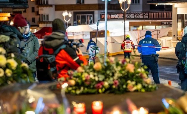 [포토] 스위스 화재 현장 통제하는 경찰