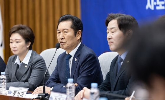 모두발언하는 정청래