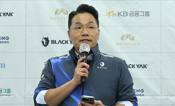 환영사하는 한상호 대한컬링연맹 회장