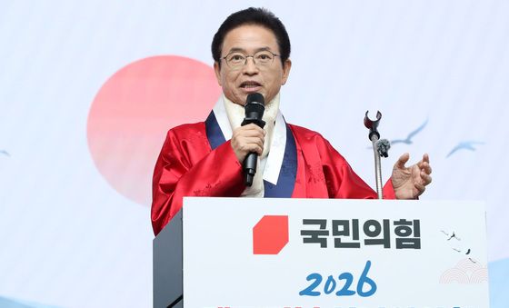 신년사하는 이철우 경북도지사