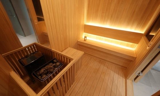 용산 대통령실 청사에 설치된 사우나 모습 공개