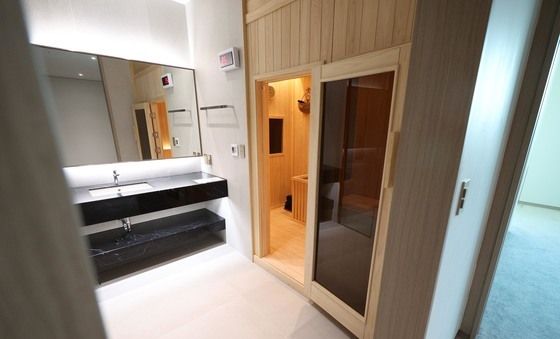 용산 대통령실에 설치된 사우나 공개