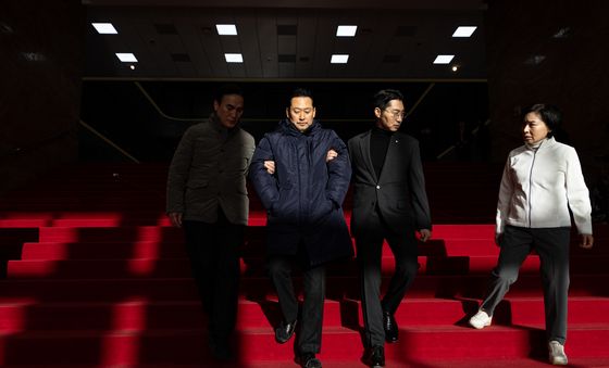 쌍특검 촉구 단식 6일차, 밖으로 향하는 장동혁 대표