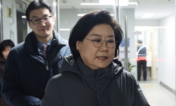 인사청문회 준비사무실 나서는 이혜훈 후보자