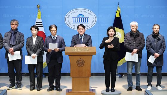 광주대구 시민사회 토론회 기자회견하는 차규근