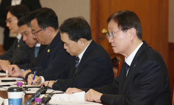 기관전용사모펀드 운용사CEO 간담회 발언하는 이찬진 금감원장