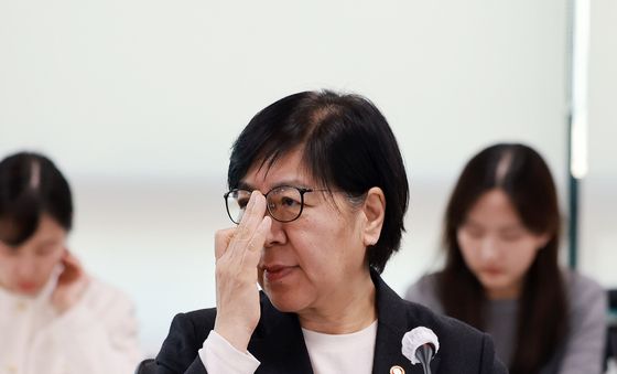 제4차 보건의료정책심의위원회 참석한 정은경 장관