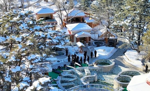 김정은, 전국 휴양·요양기지 통일 관리하는 합리적 기구 주문