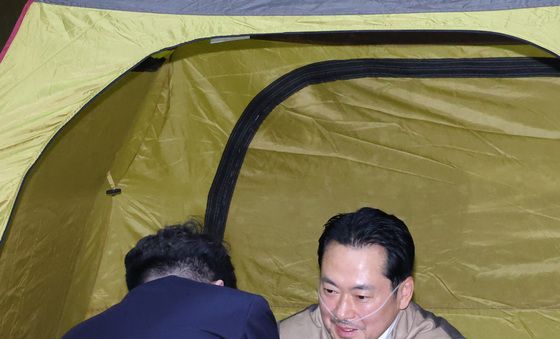 인사나누는 장동혁·이준석