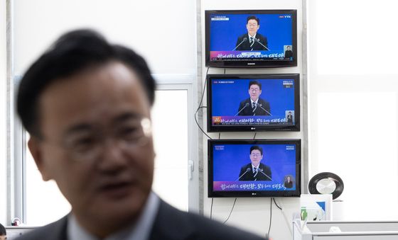 이재명 대통령 신년회견 중계되는 국힘 원내대표실