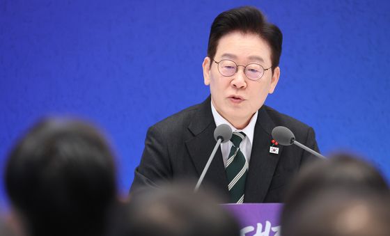 신년 기자회견 답변하는 이재명 대통령