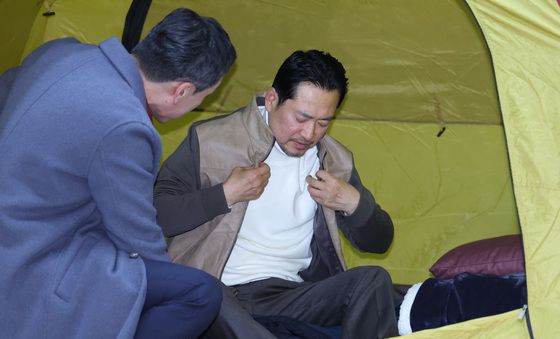 텐트 나서는 장동혁