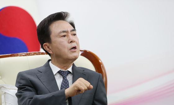 발언하는 김태흠 충남지사