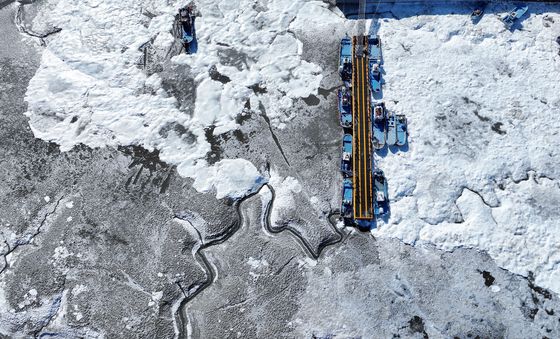 마치 북극 같은 분오항