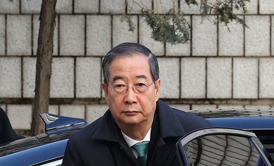 법원 도착한 한덕수