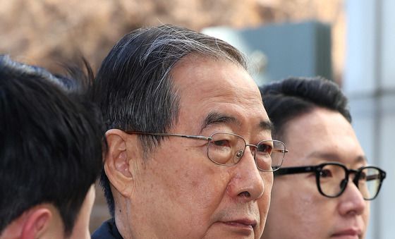 법정 향하는 한덕수