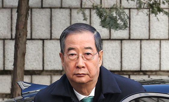 법원 도착한 한덕수