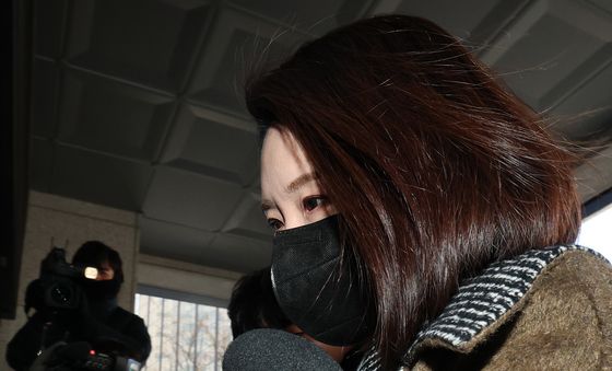 '김병기 최측근' 이지희 동작구의원 경찰 출석